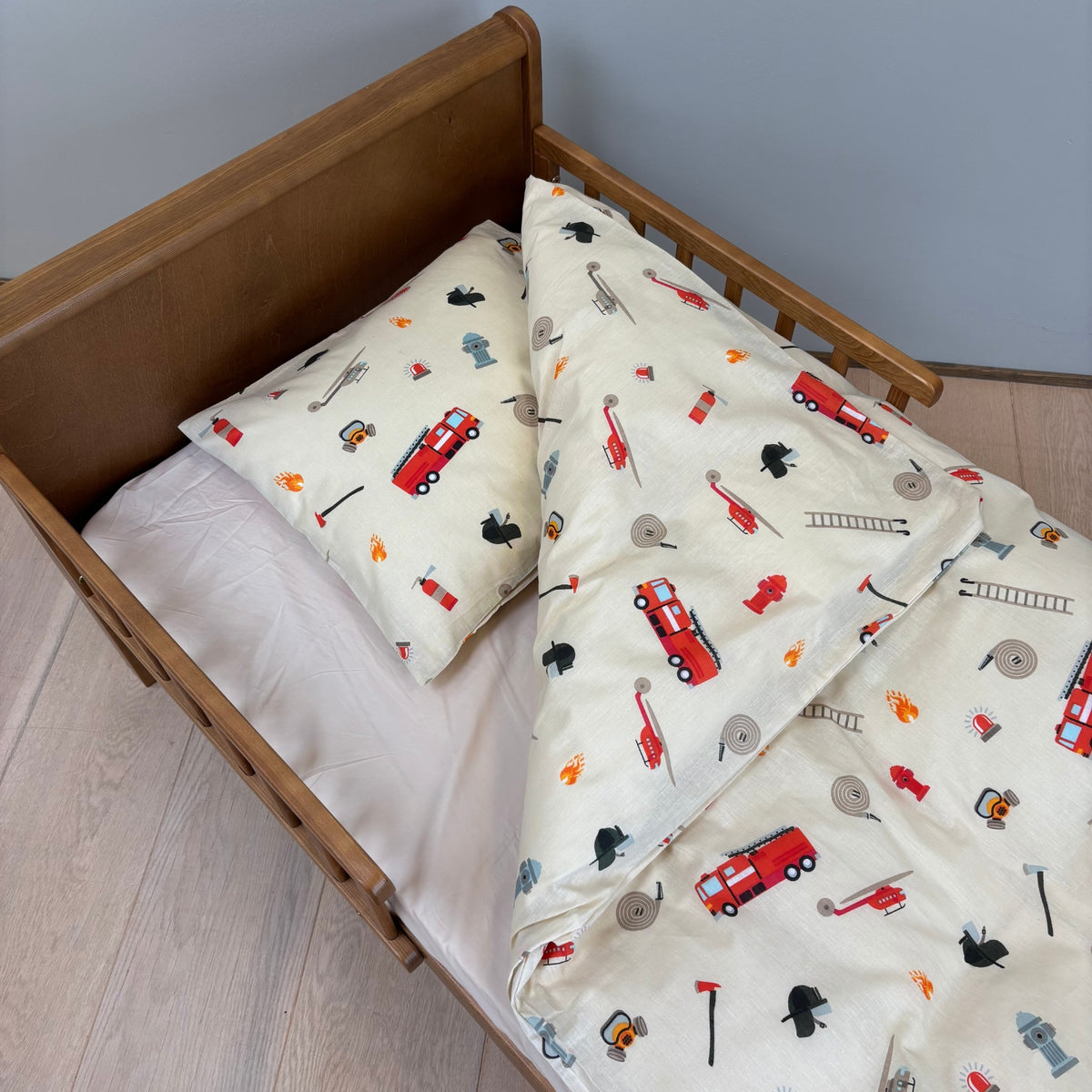 nuuroo By Mats - Baby bed linen Lagen Fire Fighters