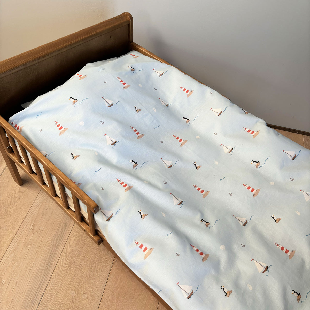 nuuroo By Mats - Baby sengetøj Lagen Sailor Puffin