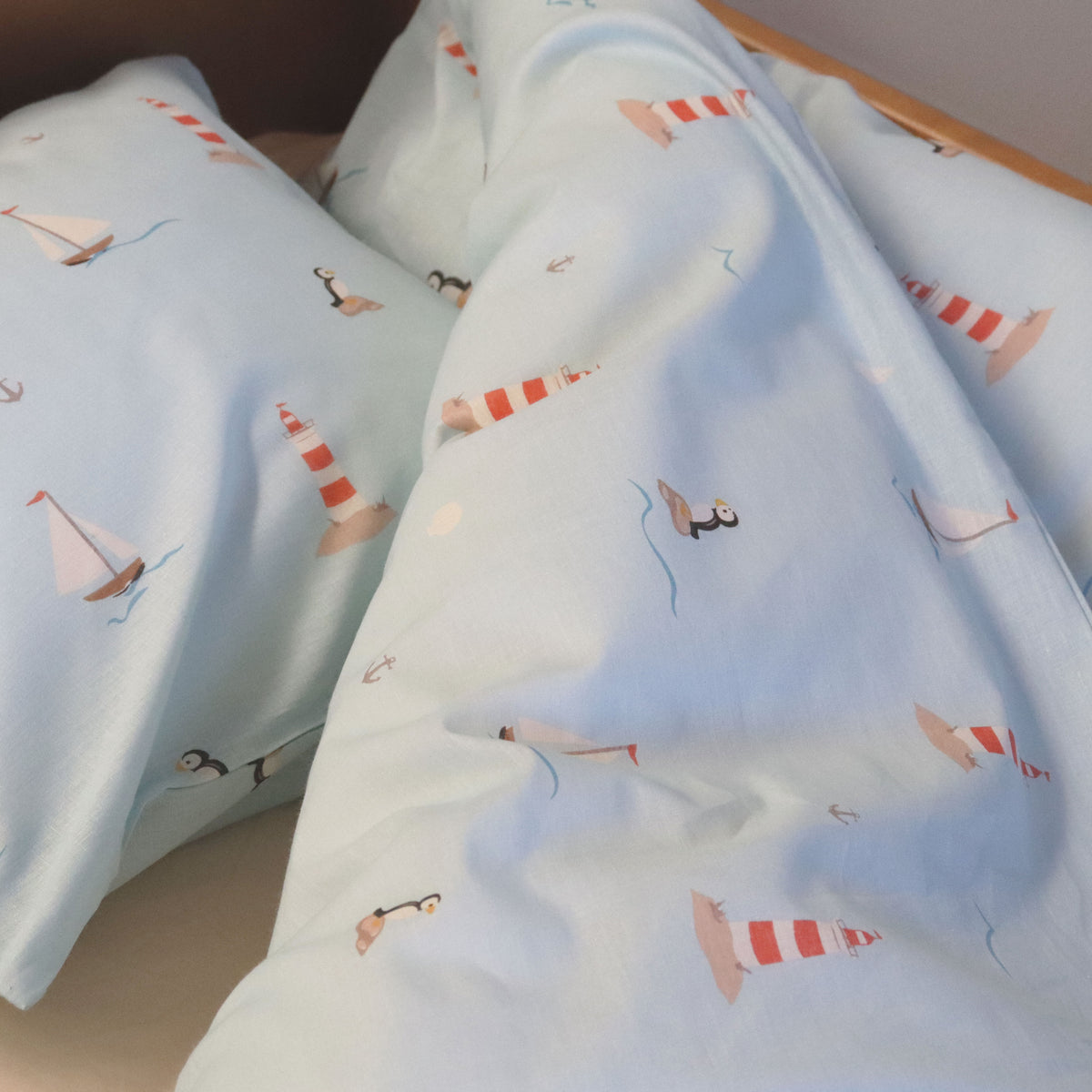 nuuroo By Mats - Baby sengetøj Lagen Sailor Puffin