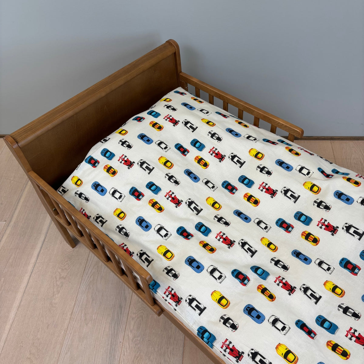 nuuroo By Mats - Junior bed linen Lagen Racing Cars