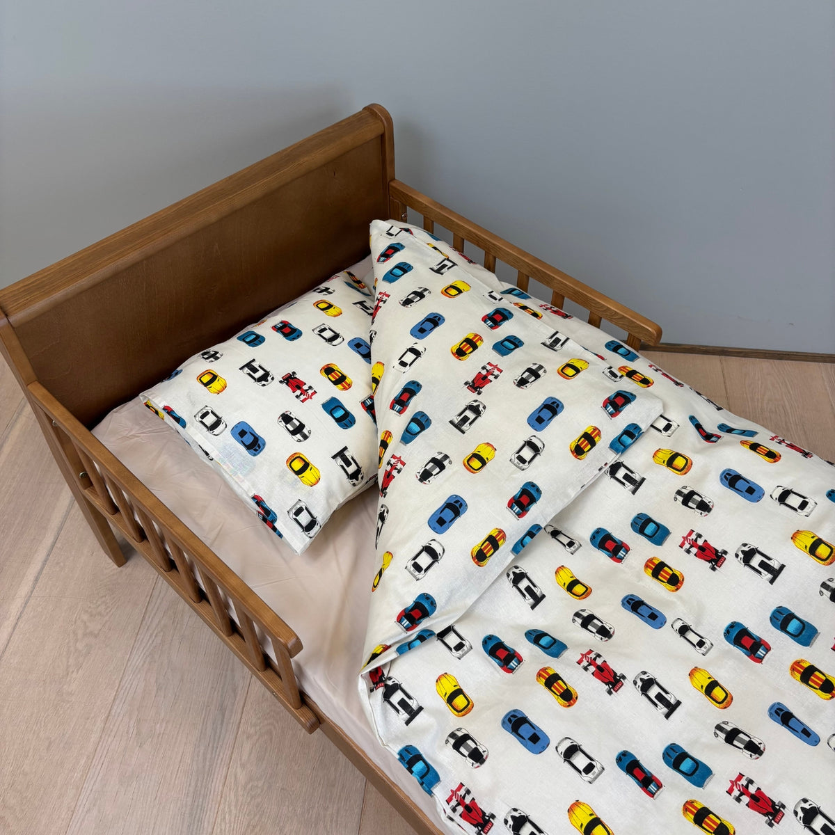 nuuroo By Mats - Junior bed linen Lagen Racing Cars