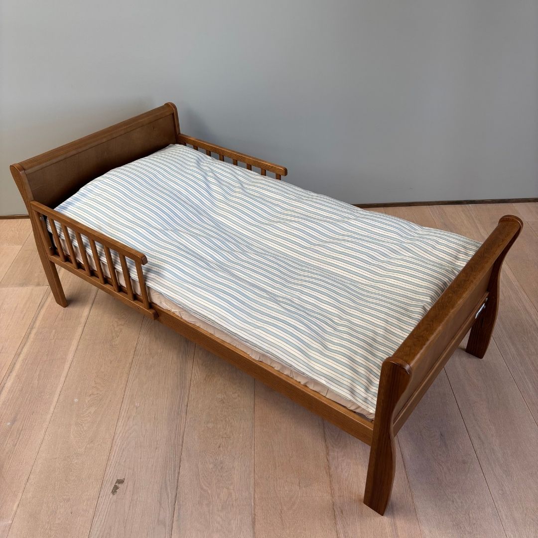 nuuroo By Mats - Junior sengetøj Lagen Sky Blue Stripe