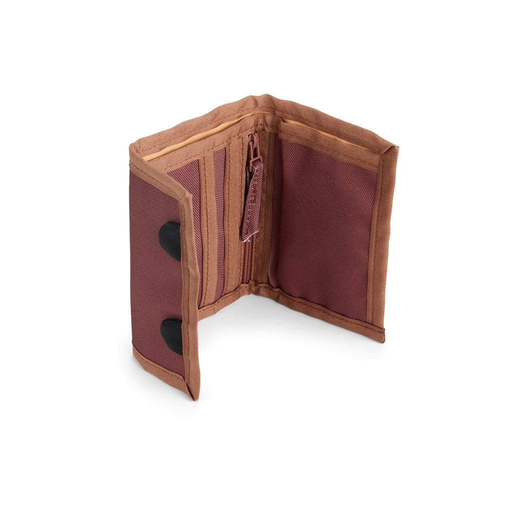 nuuroo Aksel pung Pung Mahogany